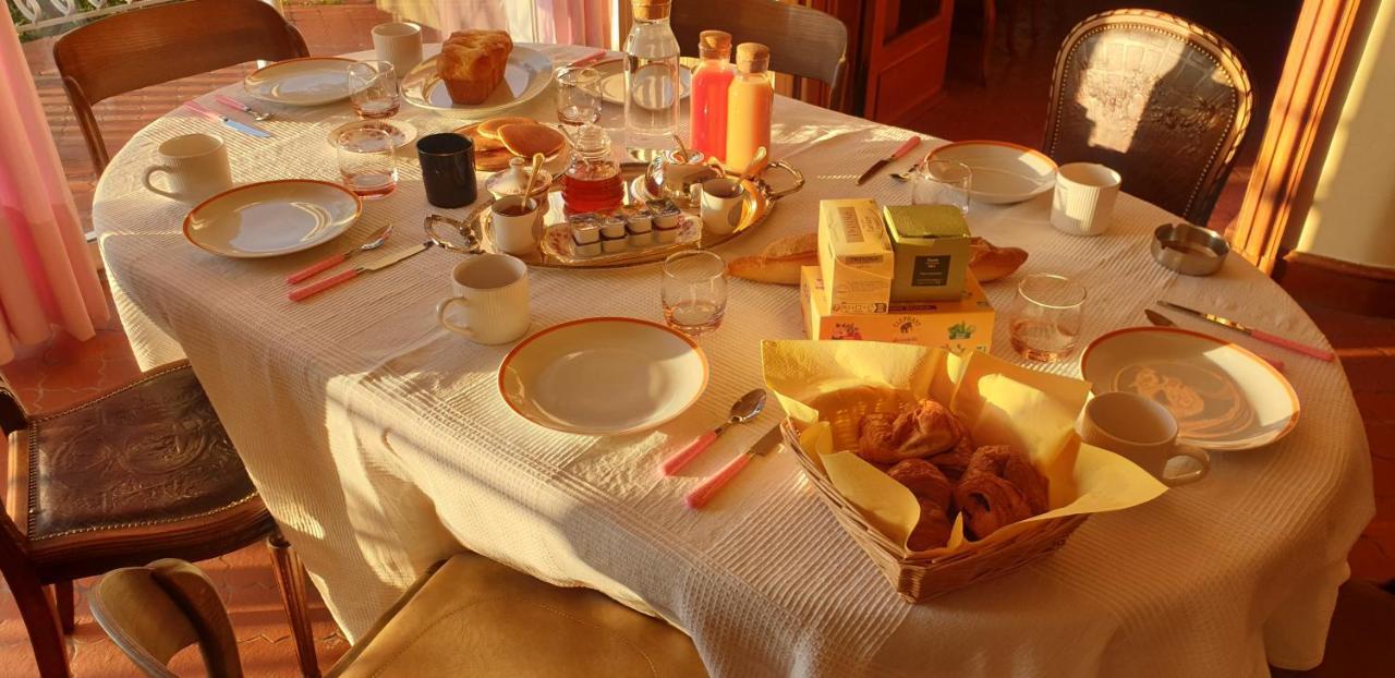 Bed and Breakfast La Tour Noble Saint-Saturnin  Esterno foto