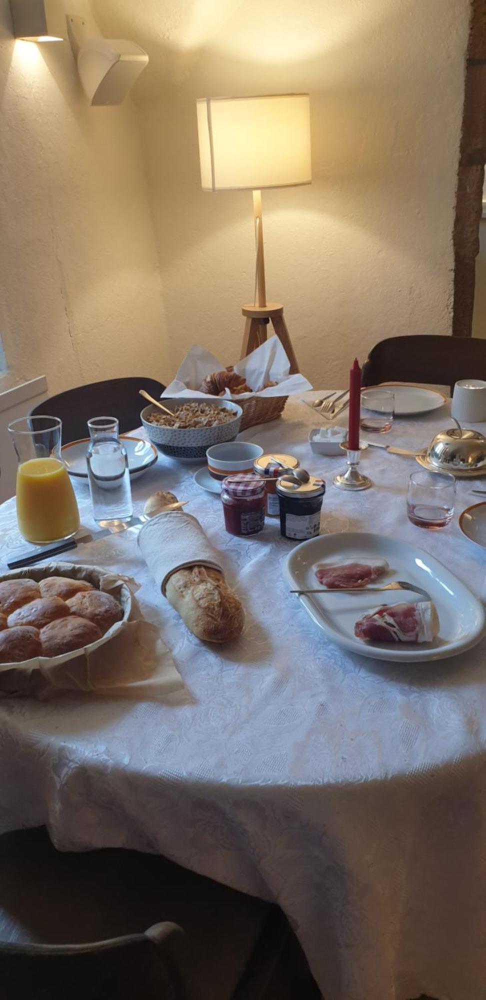 Bed and Breakfast La Tour Noble Saint-Saturnin  Esterno foto